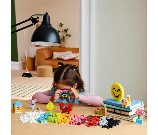 LEGO Classic 11042 Kreatywna skrzynka szczęścia - 1283658 - zdjęcie 12